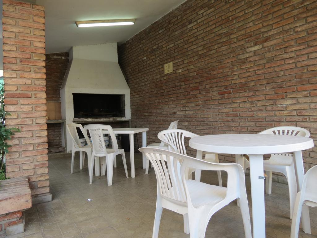 Hotel Arenales Villa Carlos Paz Exterior foto